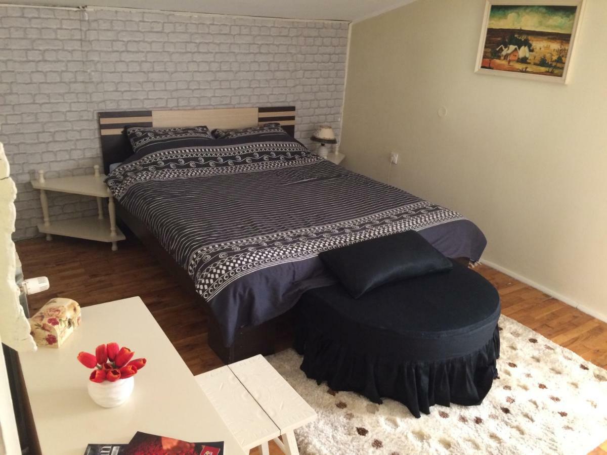 Apartman Melody Sombor Bagian luar foto